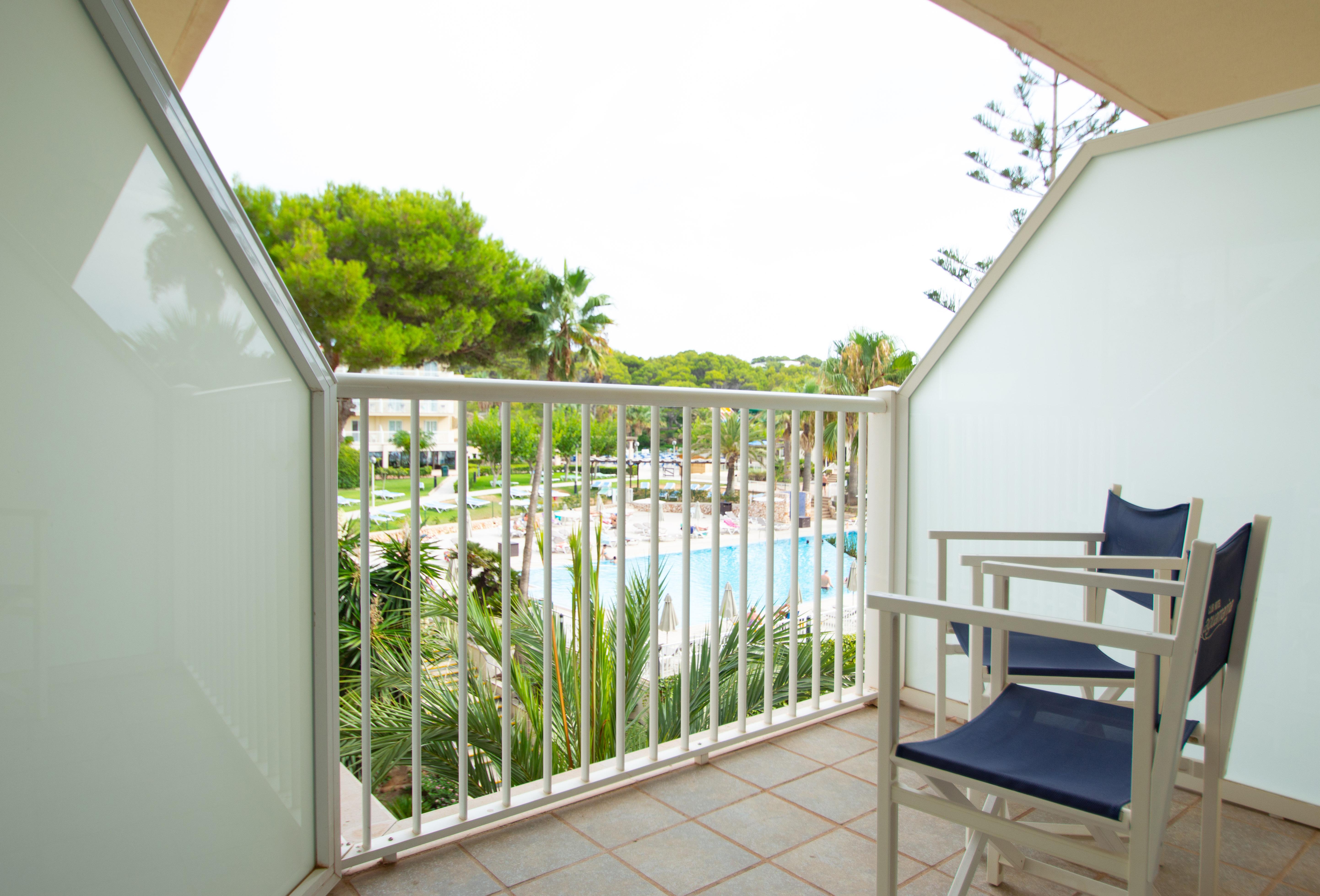 Club Hotel Aguamarina Ареналь-д'ен-Кастель Екстер'єр фото