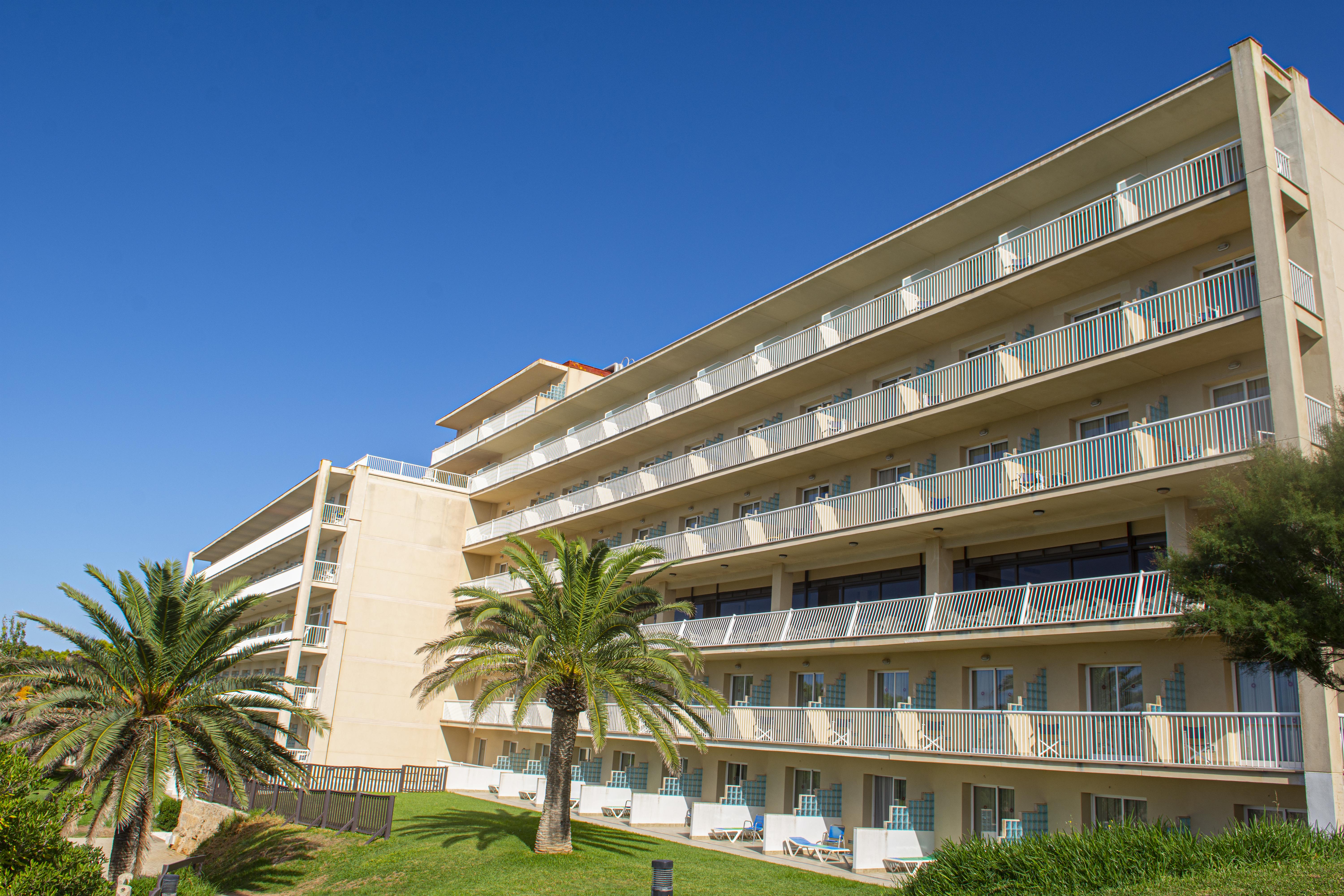 Club Hotel Aguamarina Ареналь-д'ен-Кастель Екстер'єр фото